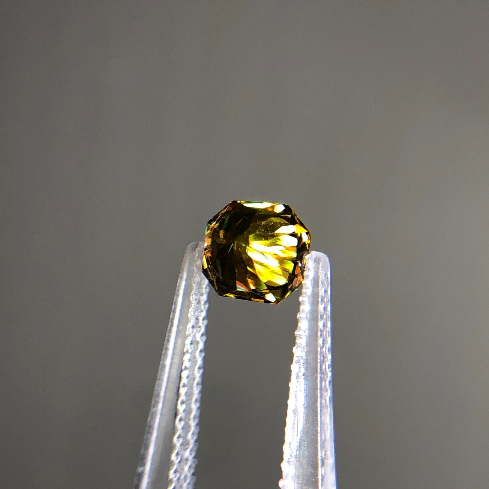0.90 Carat Natural Full Fire Sphene Titanite Fancy Cut Gemstone For Jewelry
