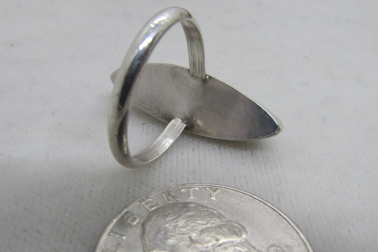 VINTAGE N.A. SOUTHWEST LONG TURQUOISE RING SIZE 7.5 STERLING