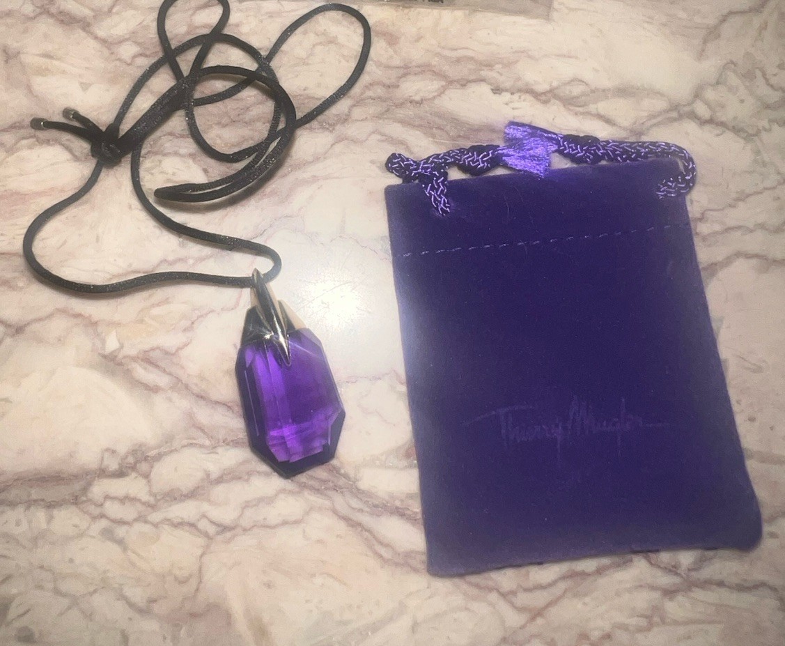 Rare Thierry Mugler Alien Perfume GWP Purple Talisman Pendant Necklace Crystal
