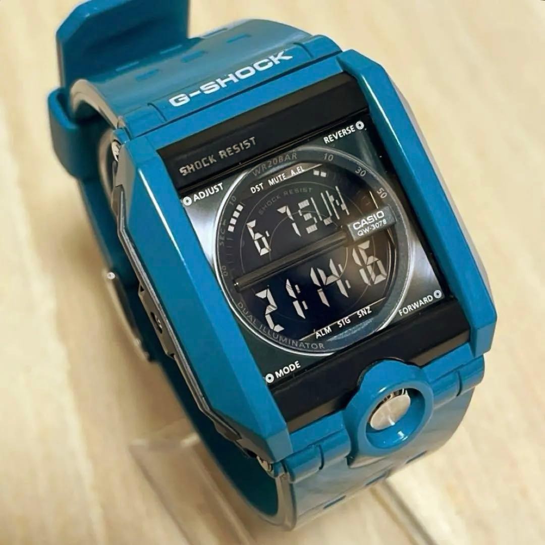Discontinued Near Fully G-SHOCK G-8100 Turquoise Blue With Box