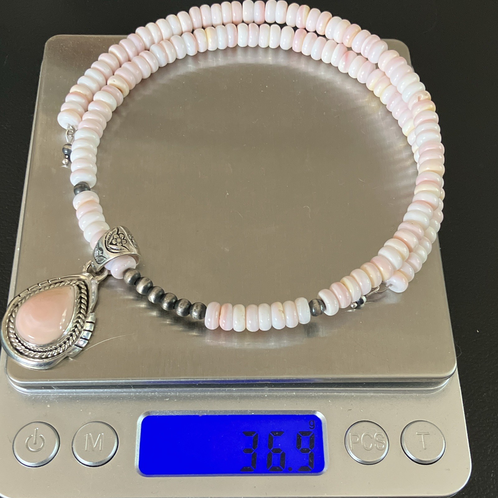Pink Conch & Sterling Bead Stretch Choker Necklace & Teardrop Pink Conch Pndnt