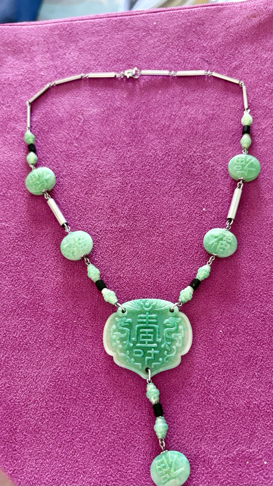 Chinese Style Faux Jade Plastic Pendant Necklace Green Good Fortune Dragon 22″