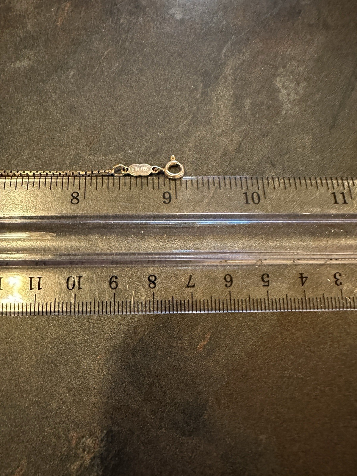VtgUnisex 14K gold Box Chain bracelet Italy UnoArre just over 9” L, 3.4g tested