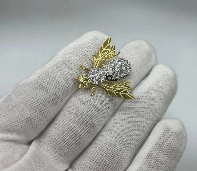 2Ct Round Cut Real Moissanite HoneyBee Charm Brooch Pin 14K Two Tone Gold Plated