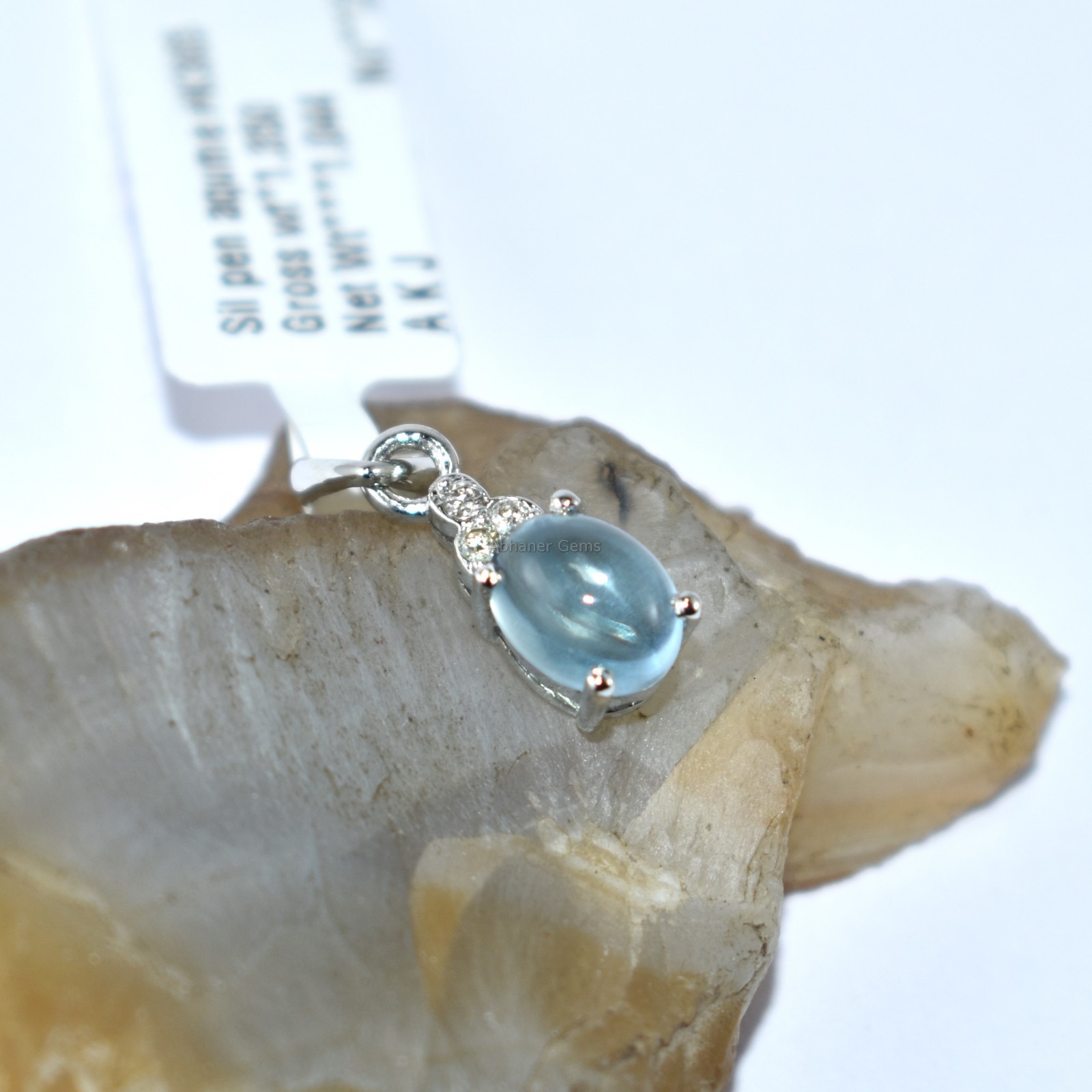 Calming Bubbly Aquamarine And Diamond 925 Sterling Silver Pendant Trending Look