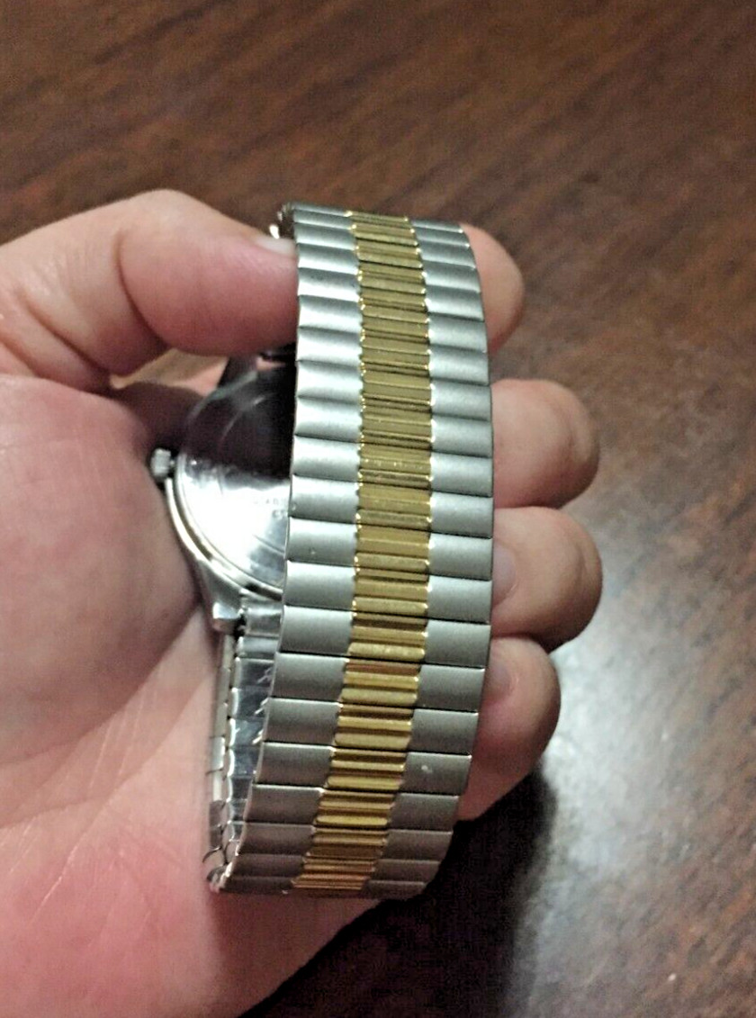 Timex Wristwatch Gold & Silver Tone Expansion Band Black Face Day Date Indicator