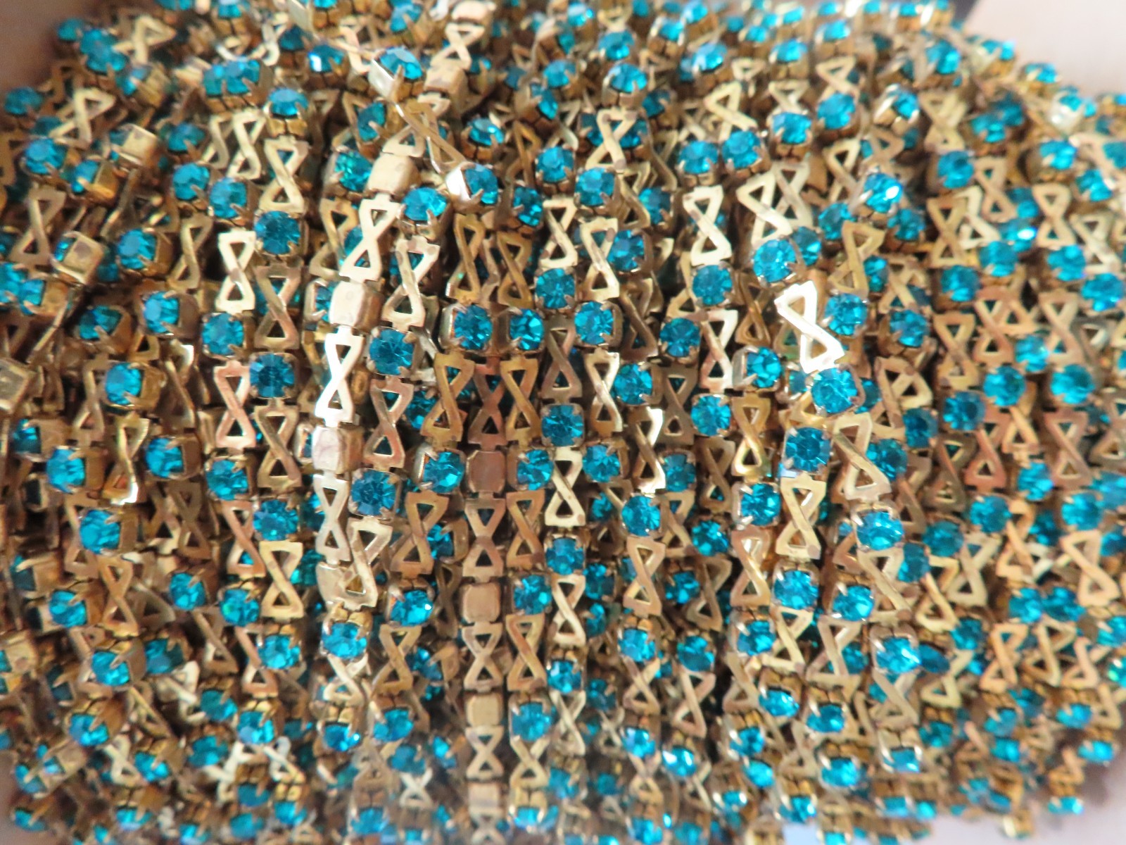 3 Feet Swarovski Rhinestone Fancy Brass chain 24pp Blue Zircon.