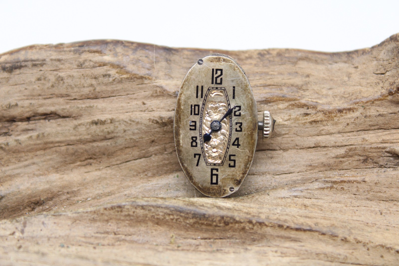 BENRUS 2912 SWISS WATCH MOVEMENT 15j 13.9×24.7mm (QH2)