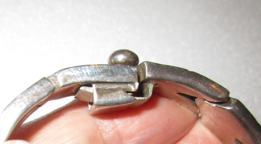Vintage Mexico 526 Silvertone Hinged Panel Link Bracelet