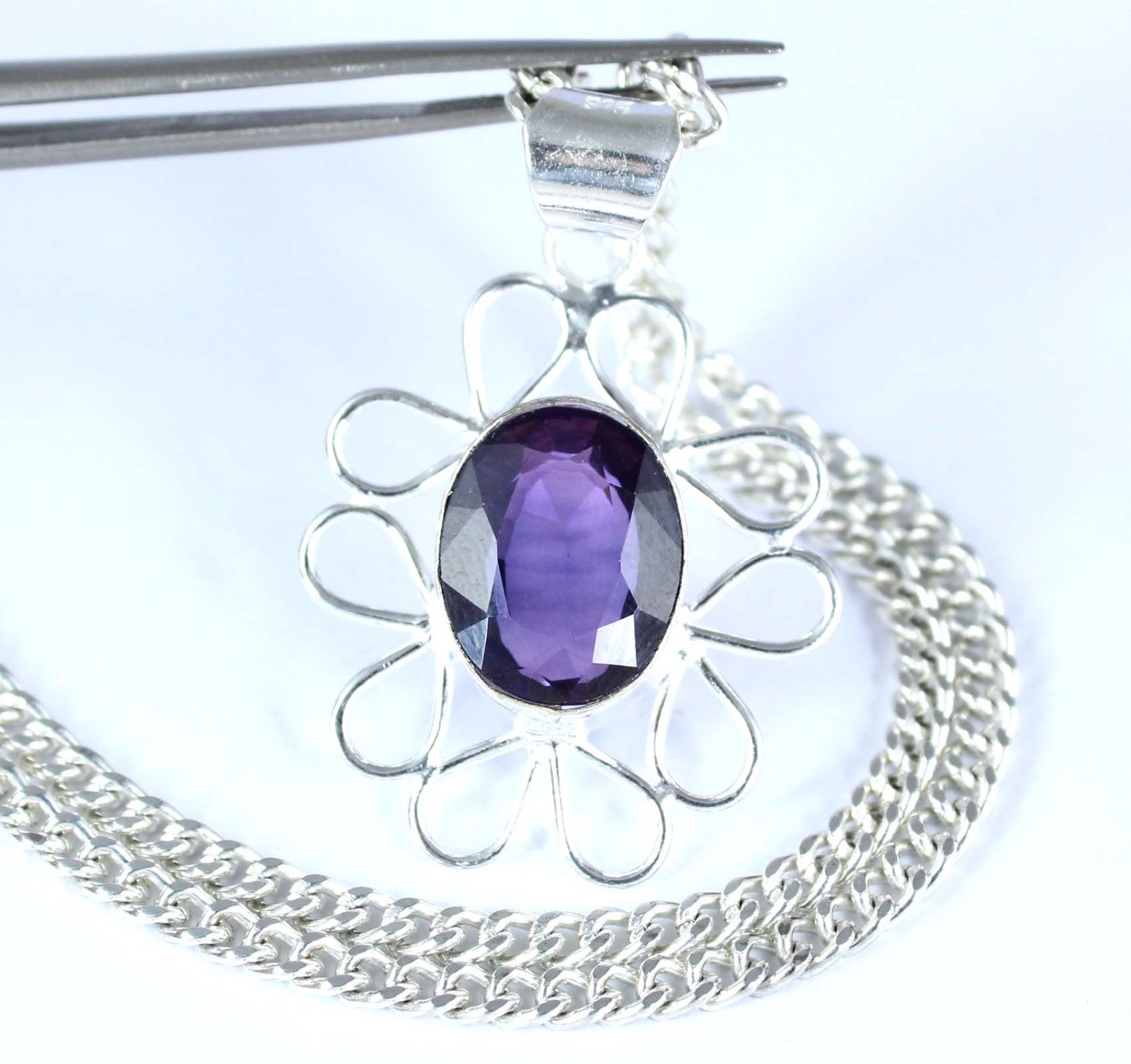 Natural 14.55 Ct Boysenberry Sapphire Oval Gemstone Certified Pendant Labor Day