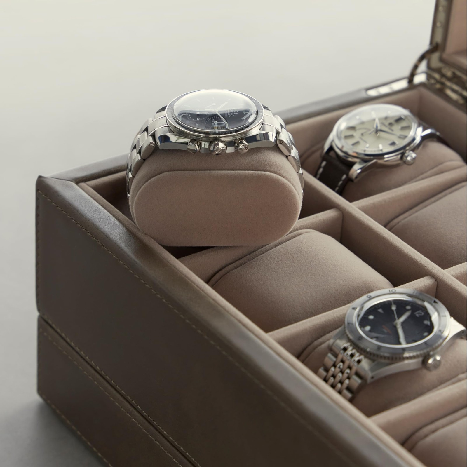 Watch Box Pillows Small 18cm Circumference 2″ Width – Fits 6.6″ Bracelets
