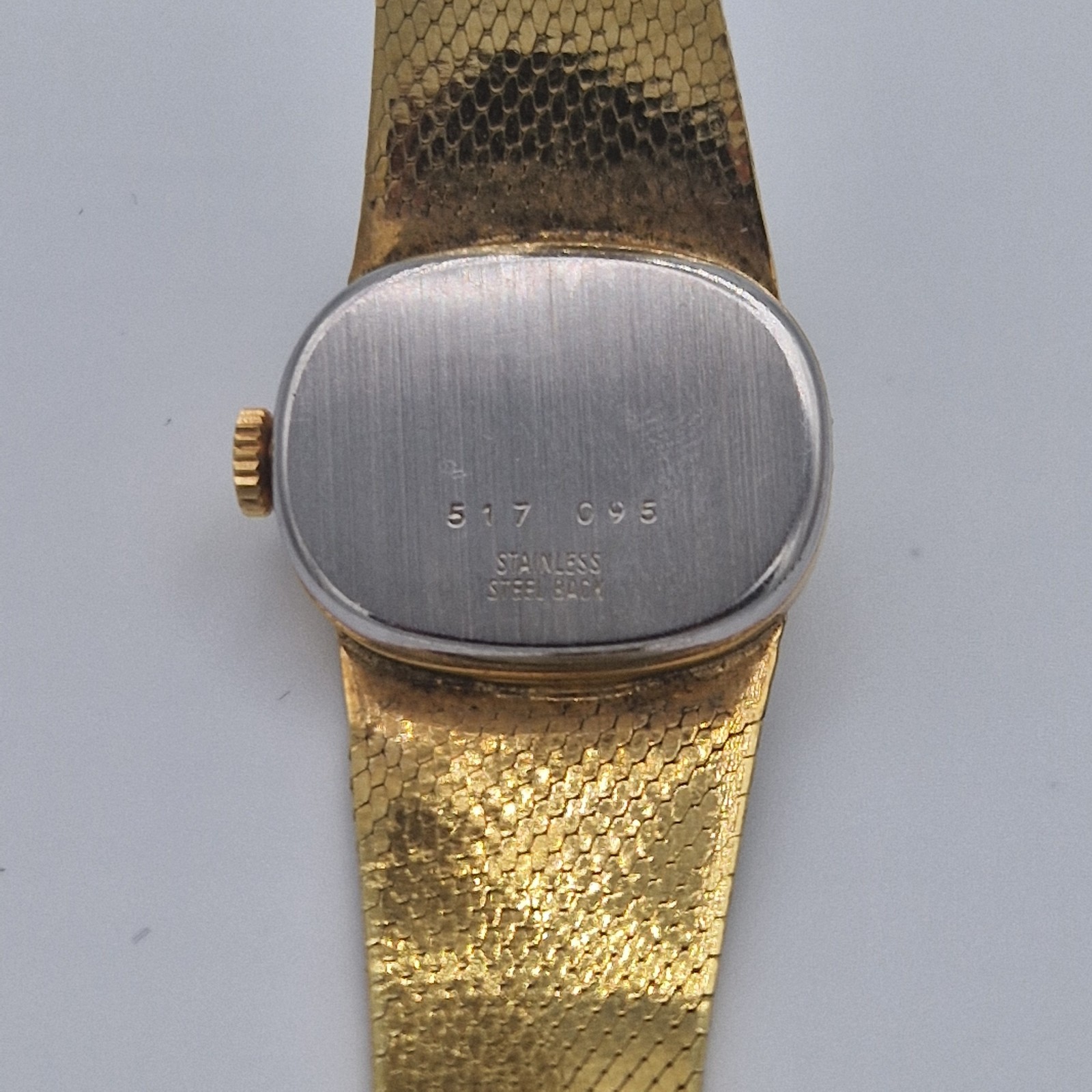 Vintage DELMA Ladies Swiss Mechanical Hand-Wind Watch 17 Jewels Gold Tone