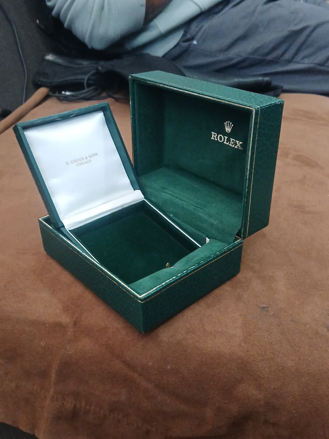 Rolex Daytona Medium Presentation Box (Single) – Green (39139)