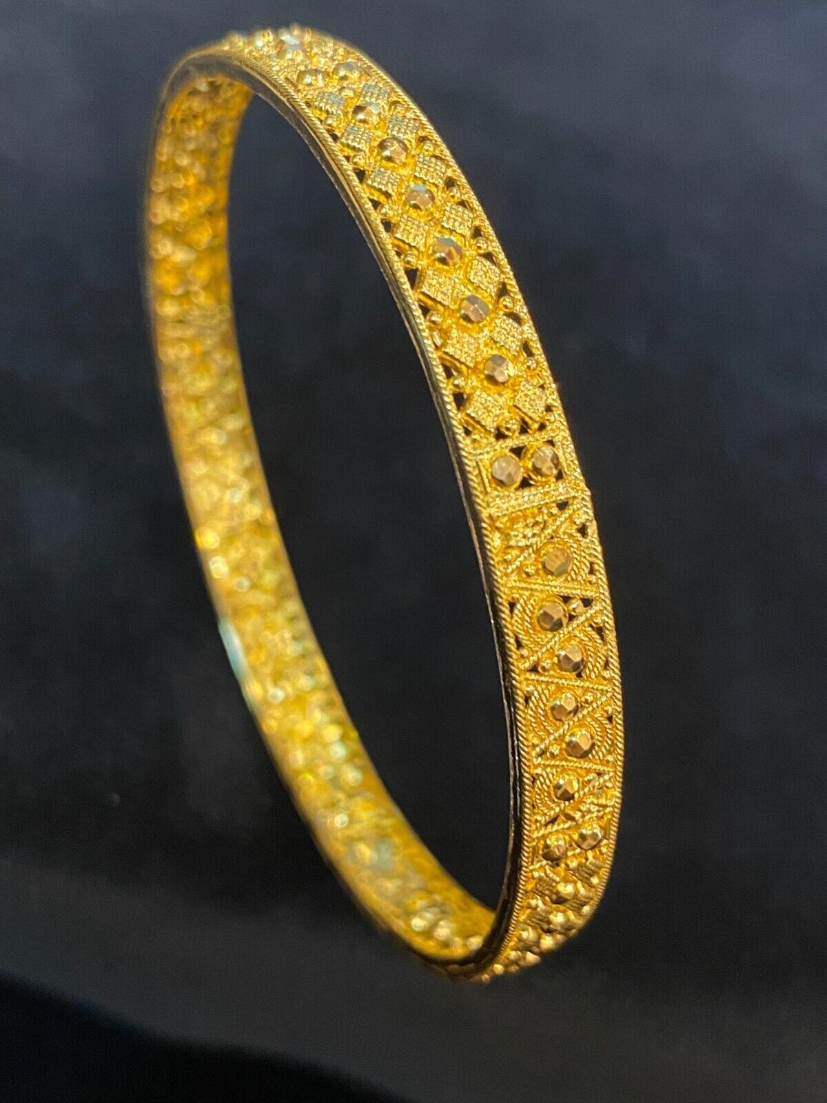 Gorgeously Dubai Handmade 6.40MM Bangle Bracelet In 916 Solid 22K Yellow Gold