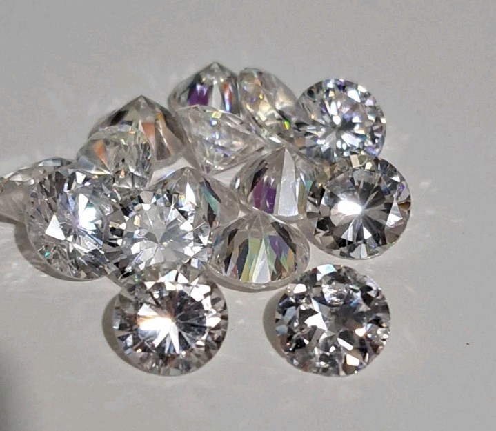 50 pieces 9.5mm Round CZ’s Cubic Zirconia Loose Stones
