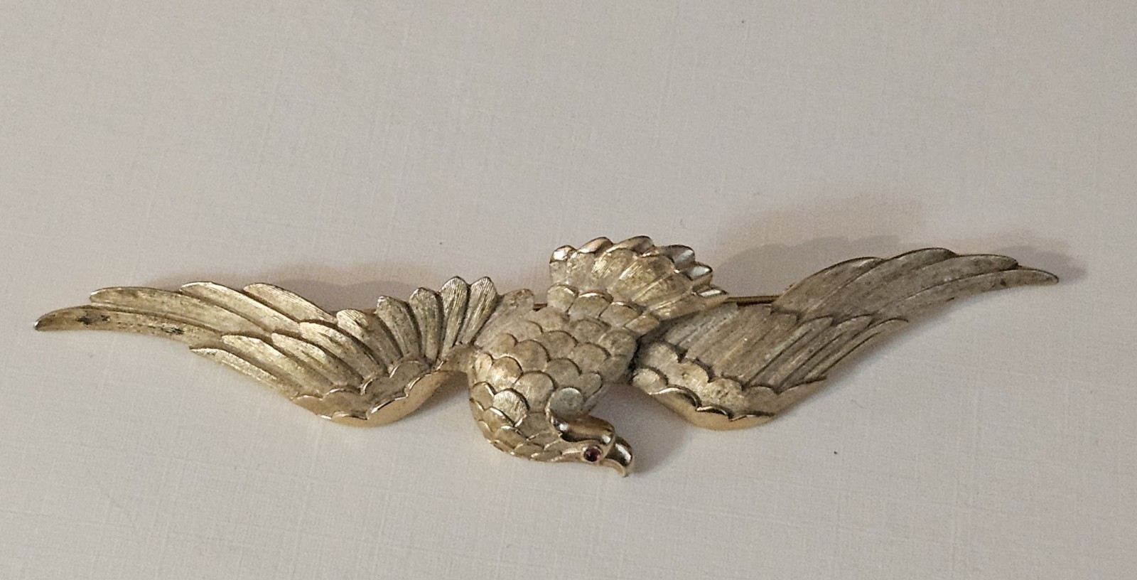 VINTAGE Signed CROWN TRIFARI Eagle Brooch Red Cabochon Crystal Eyes PATRIOTIC