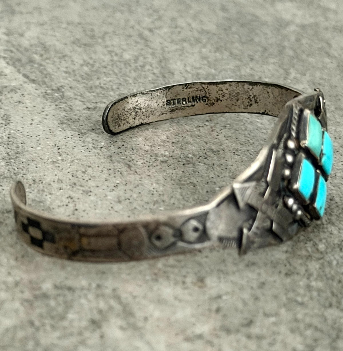 RARE Vintage FRED HARVEY era Navajo CROSSED ARROW Turquoise Sterling Bracelet