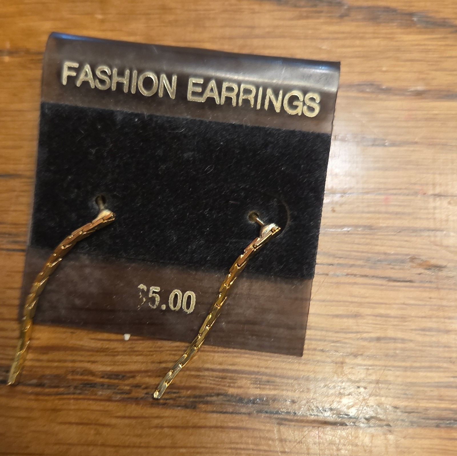 Gold Tone Twisted Bar Dangle Stud Earrings Butterfly Closure No Stone Metal (5)