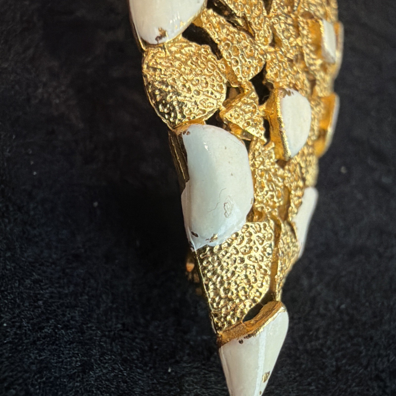 Gold White-Frost Enamel Brooch Leaf Pin Gold Tone Filigree Vintage 1960s