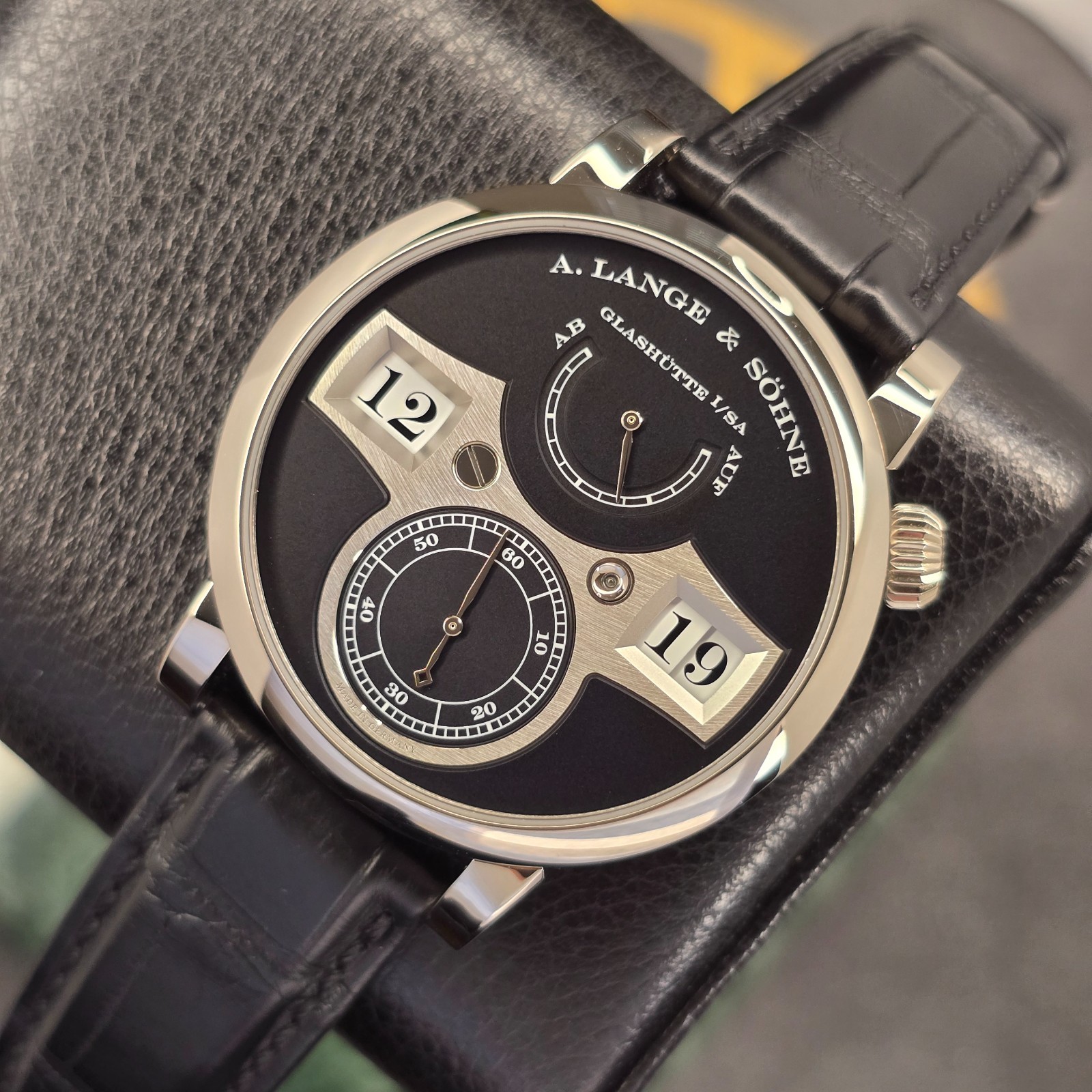 A. LANGE & SOHNE ZEITWERK 140.029 41.9MM 18K WHITE GOLD BLACK DIAL B&P