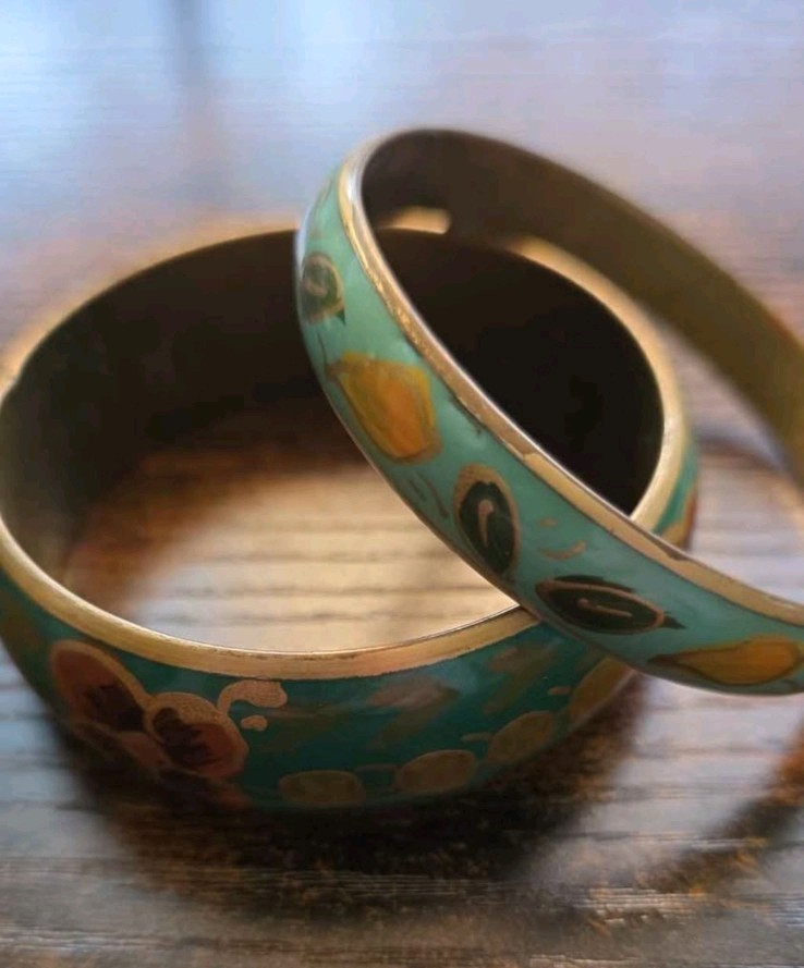 Cloisonné Enamel Bangle Bracelets–Matching Set of 2* Green – Floral Charm