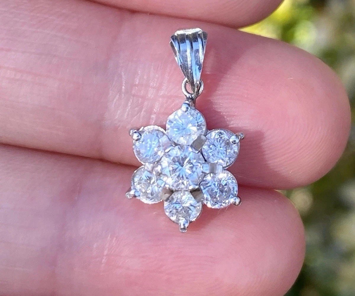 Platinum 1.00TCW 100% Natural Round Diamond Cluster Pendant