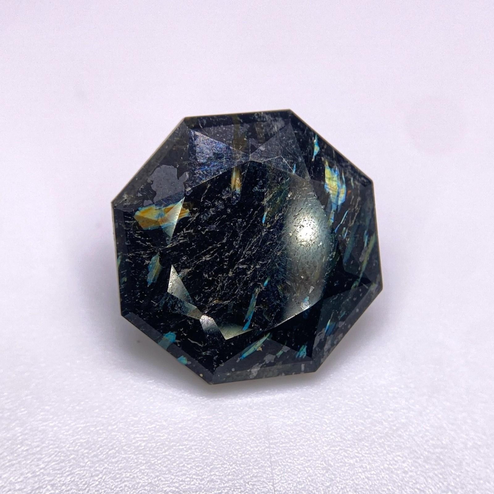 17.77 ct NUUMITE – GREENLAND – Natural Rare Untreated Faceted – FREAKINGCAT