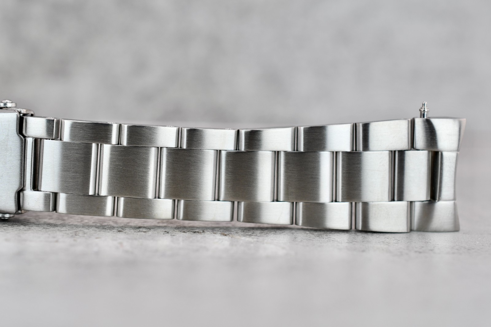 Brushed Silver Oyster Bracelet for Tudor Black Bay 58 Cases