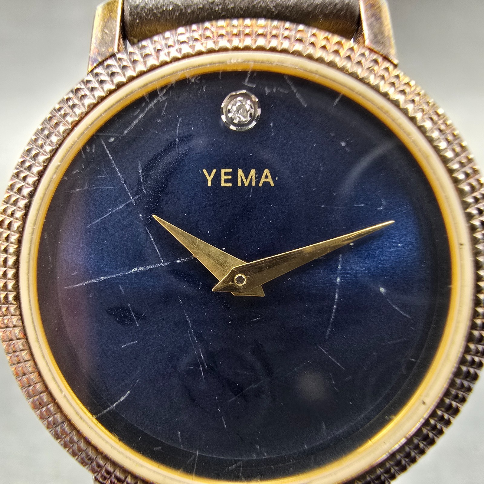 Yema Watch Women 25mm Blue Dial Gold Tone Round Leather Band New Battery