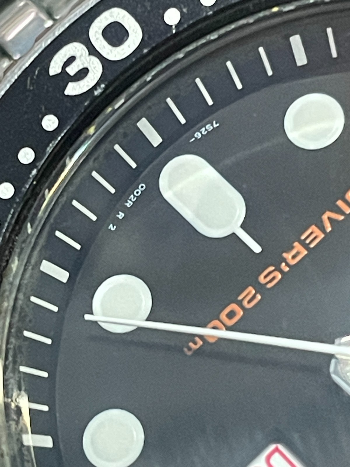 Seiko Men’s Black Watch – SKX007