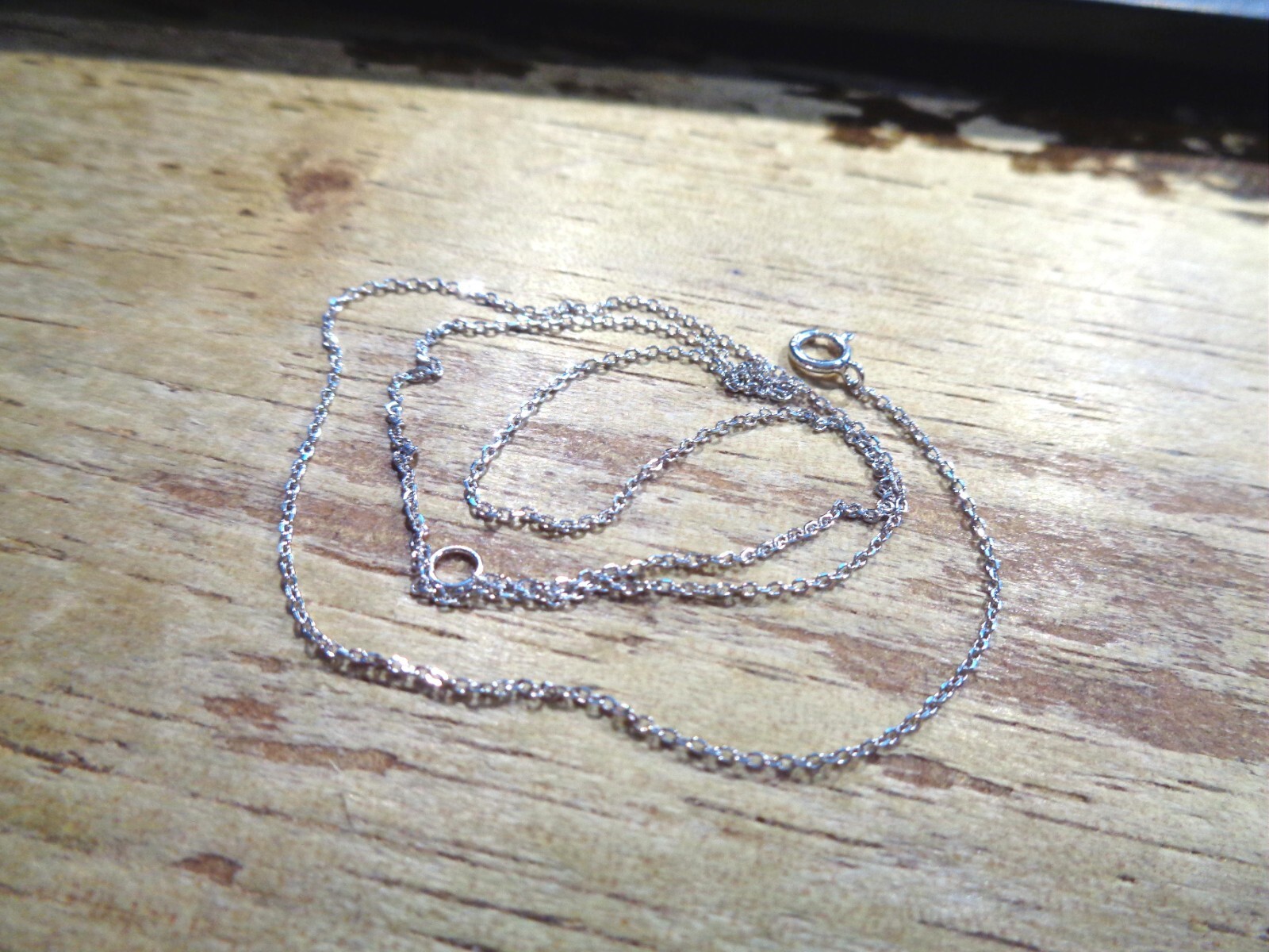 0.8MM PETITE WHITE GOLD-PLATED 925 STERLING SILVER DC ROLO CHAIN NECKLACE 16″