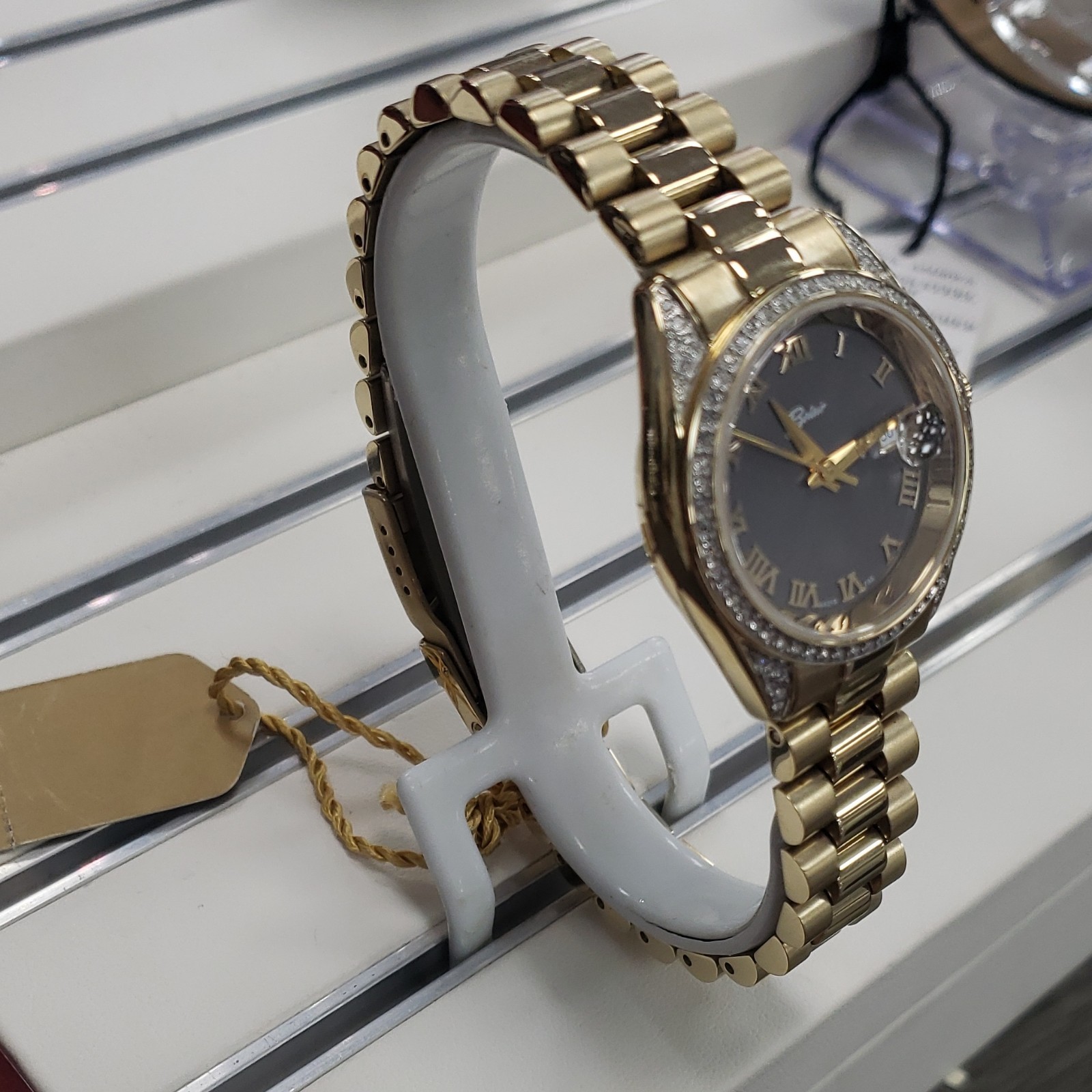 Belair Women’s Quartz Analog Wristwatch Gold Bracelet Black Dial