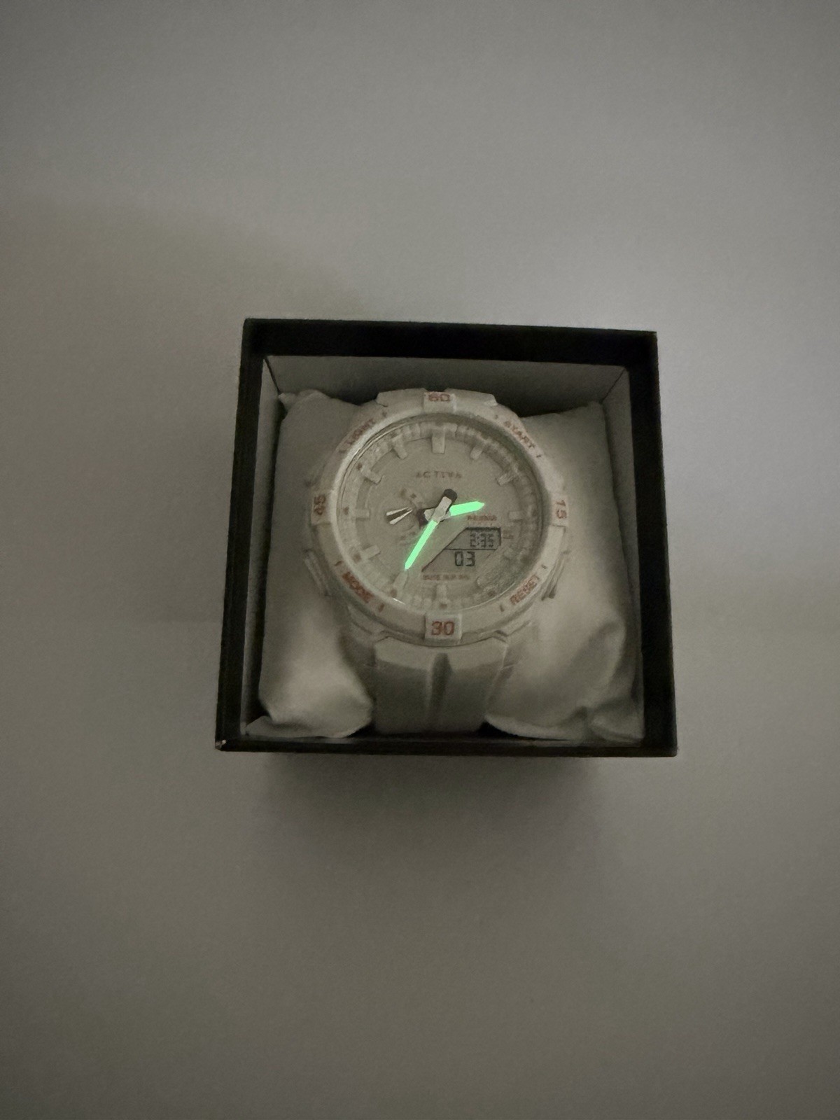 Activa White Analog-Digital Sport Watch 50m Quartz Alarm Date Box Manual