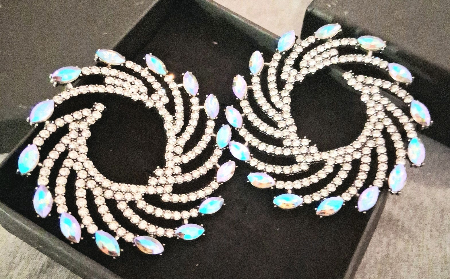 Silver Plated Blue Marquise Rhinestone Swirl Round Stud Earrings Butterfly Back