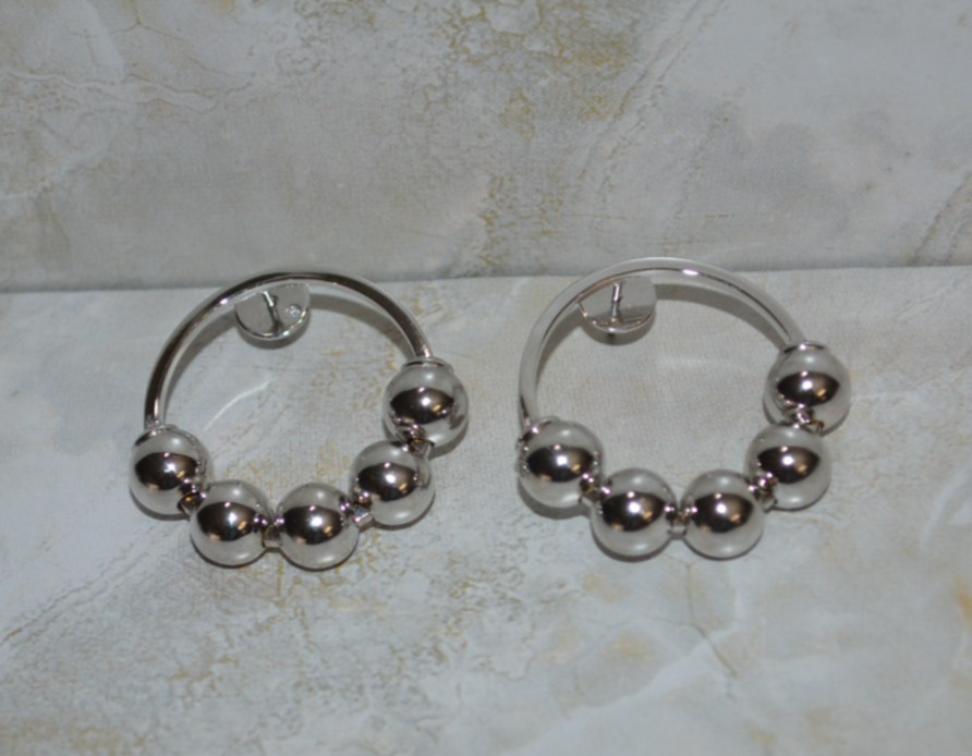 Henri Bendel Mini Sphere Stud Earring