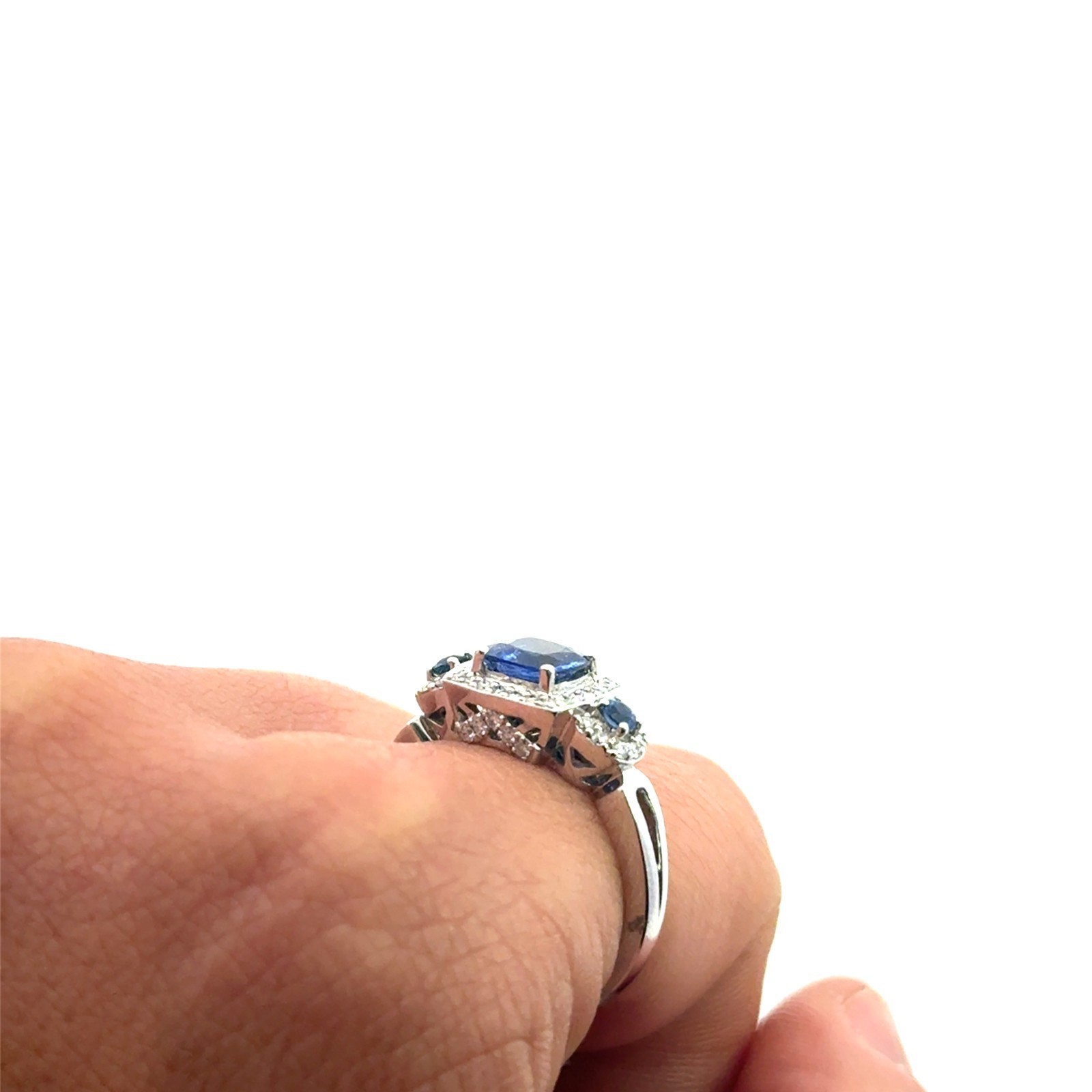 Le Vian 14K 0.27 CT Diamond and 1.26 CT Sapphire Ring – Retail $4597 size 6.5