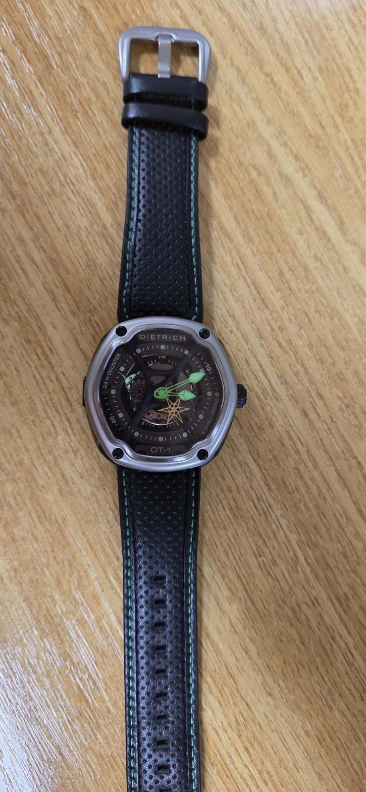 NEW / UNWORN Dietrich OT-1 Organic Time – 1st Gen Slim Box – 3 Straps