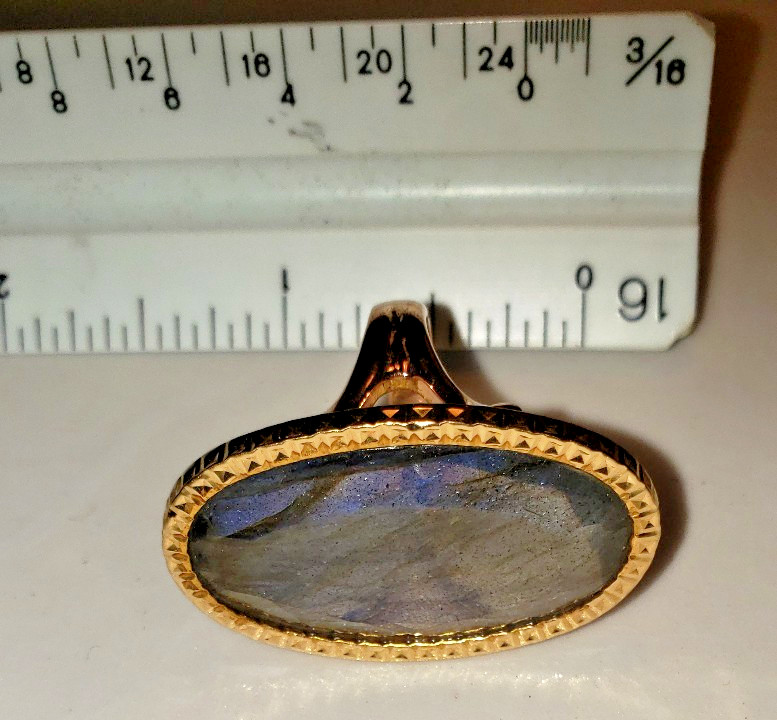 14KT Milor Italy Labradorite Ring, size 5.5 rose gold and yellow gold EXCELLENT
