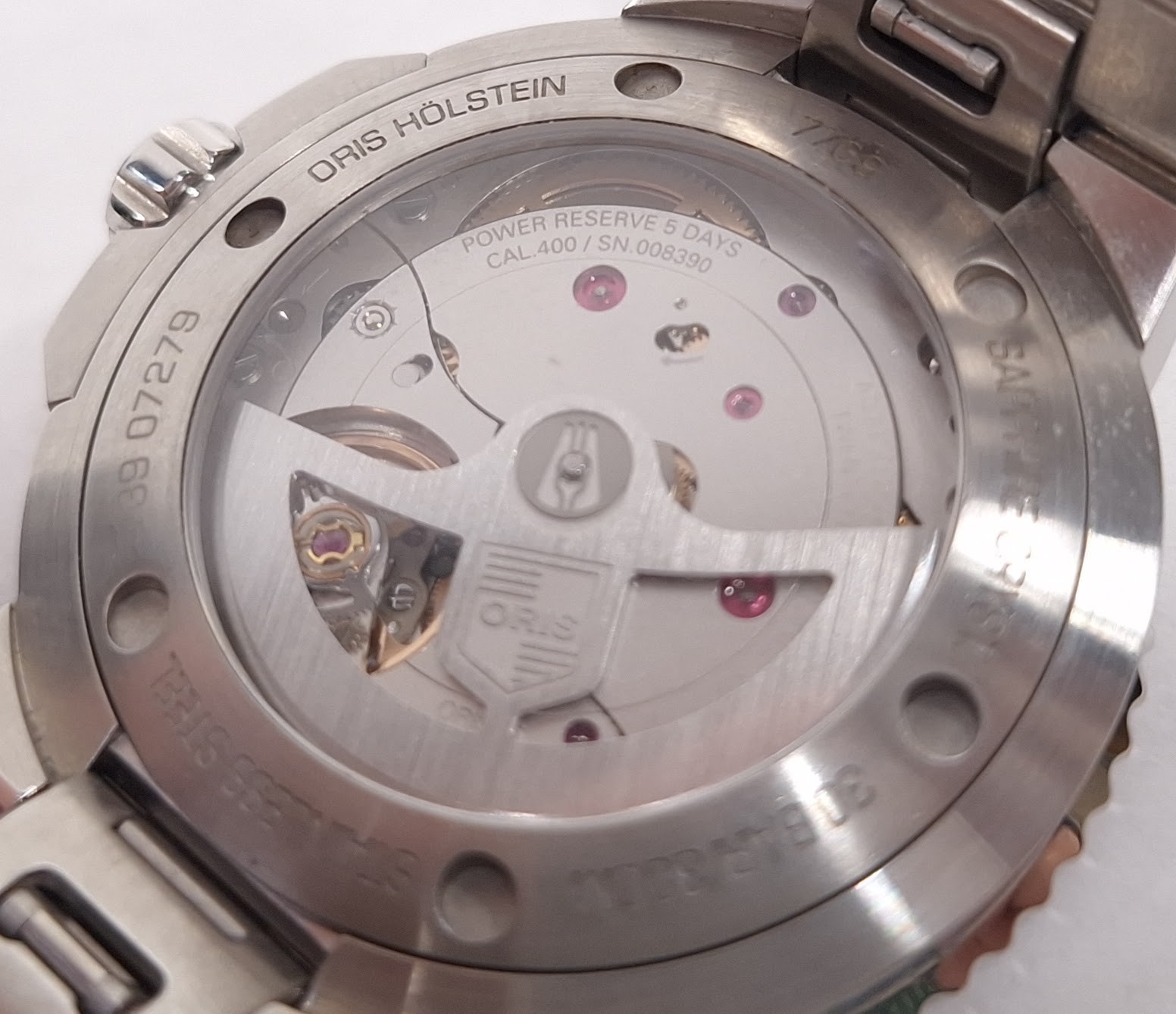 Oris Aquis Date Calibre 400 41.5mm Men’s Watch – 01 400 7769 4157-07 8 22 09PEB