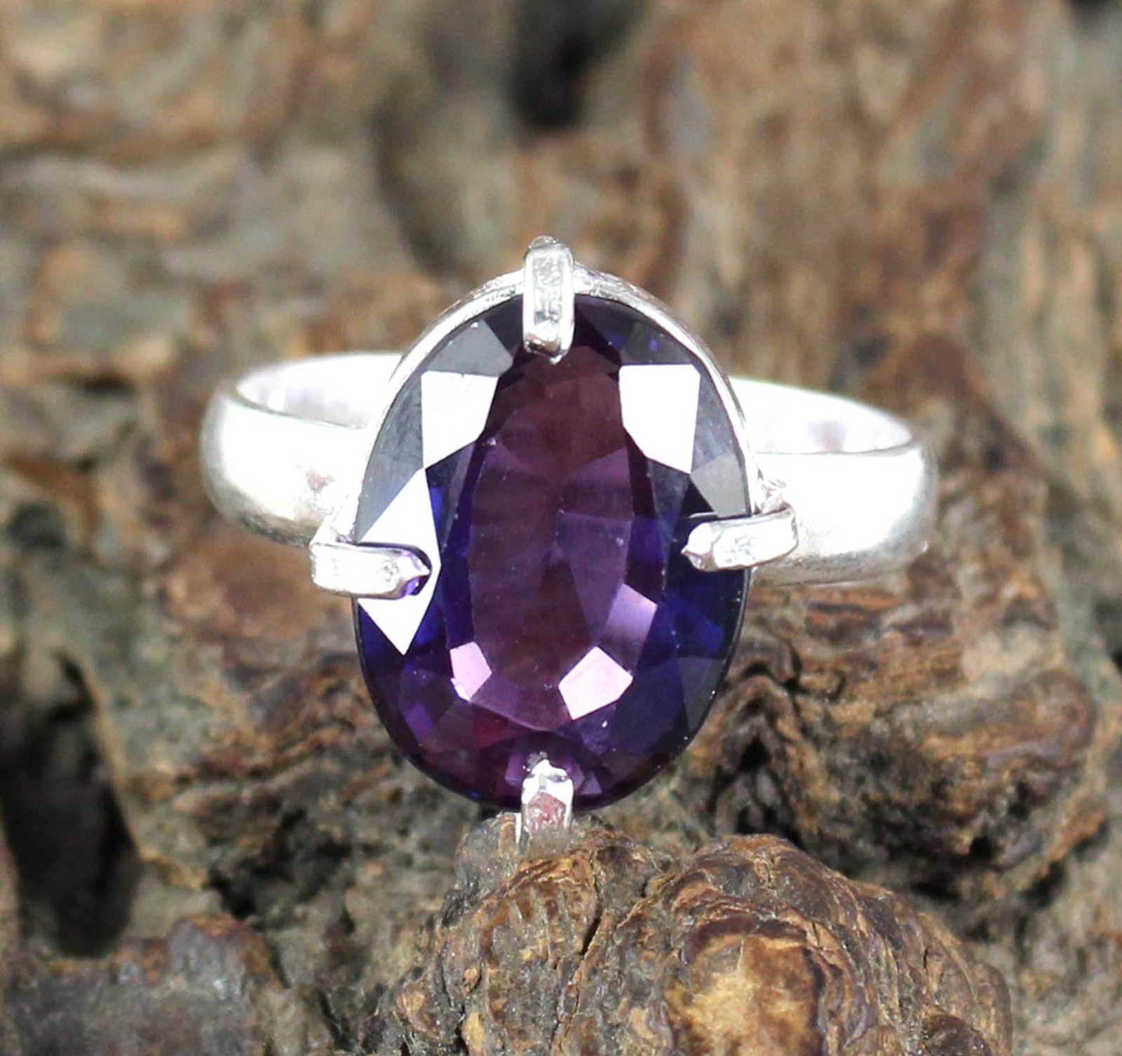 Gemstone Astrological Ring 9.75 Ct Natural Oval Boysenberry Sapphire Certified