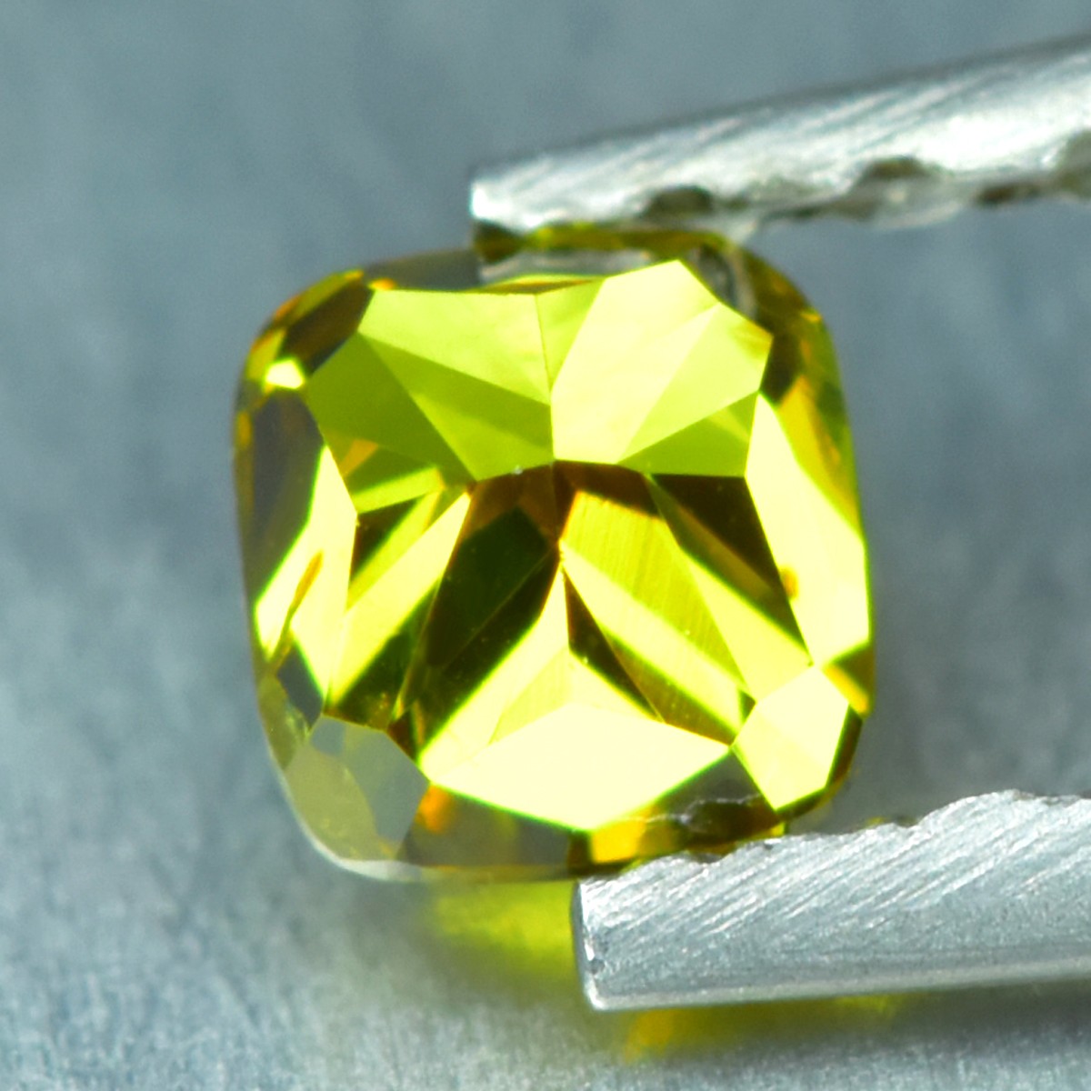 0.09Ct Untreated Fancy Yellow Diamond VS-2 Clarity Loose Diamond