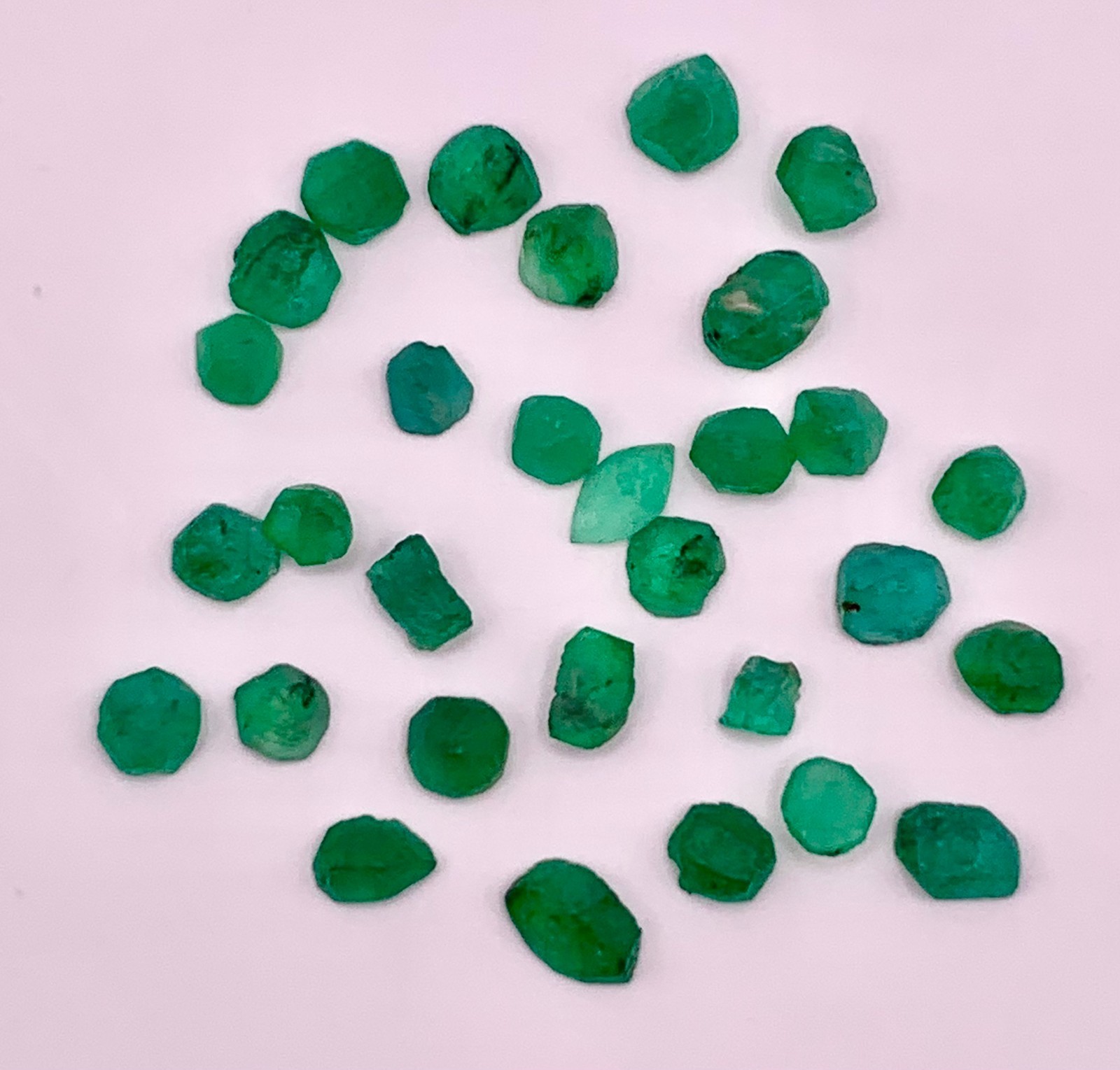 Emerald Preform Rough Lot 30 Pcs 13.62 Tcw Clarity I1 Natural Green Brazil N050