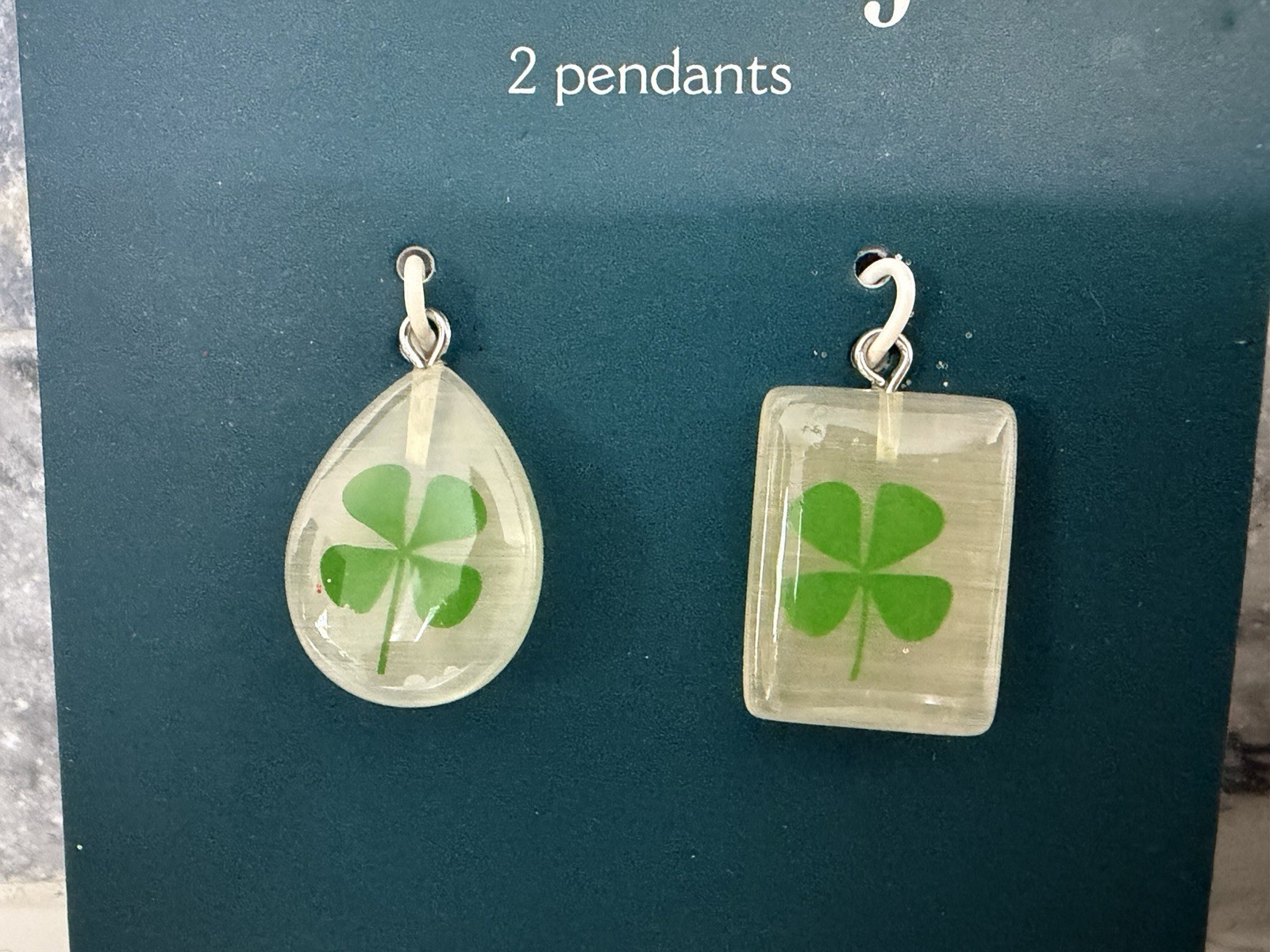 2 Packs (4 Pieces) Hildie & Jo 4 Leaf Clover Resin Pendants Oval And Square
