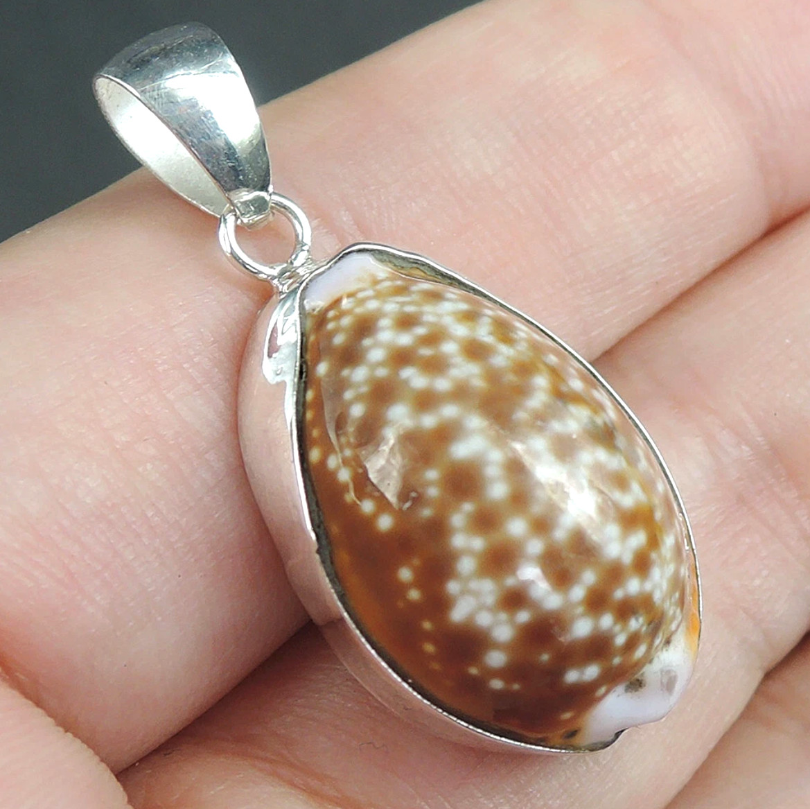 925 Sterling Silver Small Spotted Brown Cowrie Shelll Pendant Jewelry, CSP-45