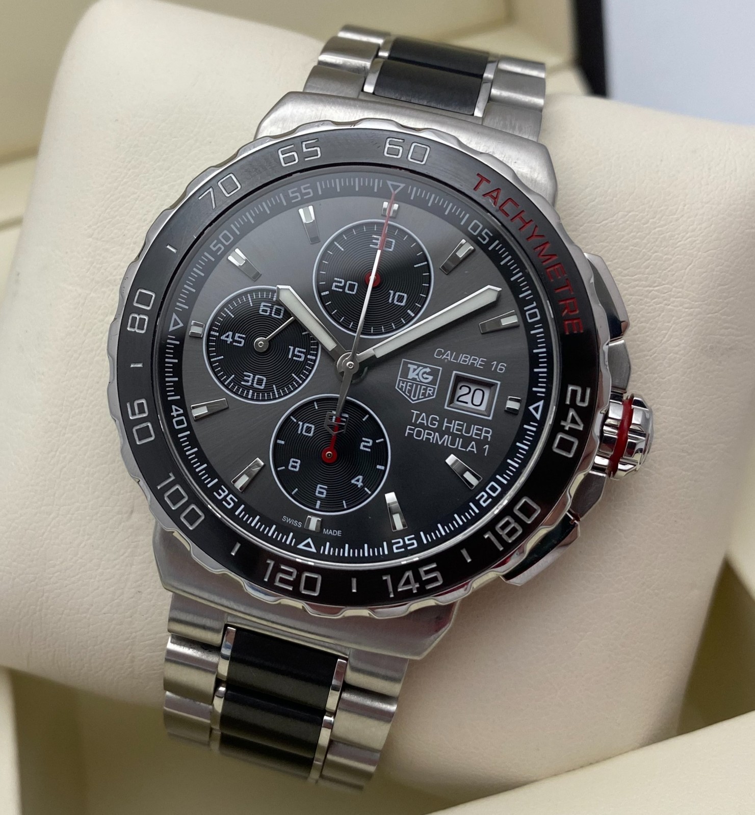 *Box/Papers* Tag Heuer Formula One Ceramic Chronograph Calibre 16 44mm CAU2011