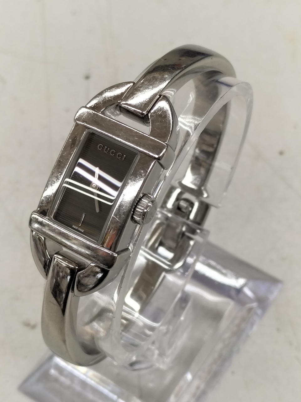 Gucci Quartz Ladies’ Body Only Model 6800L GUCCI