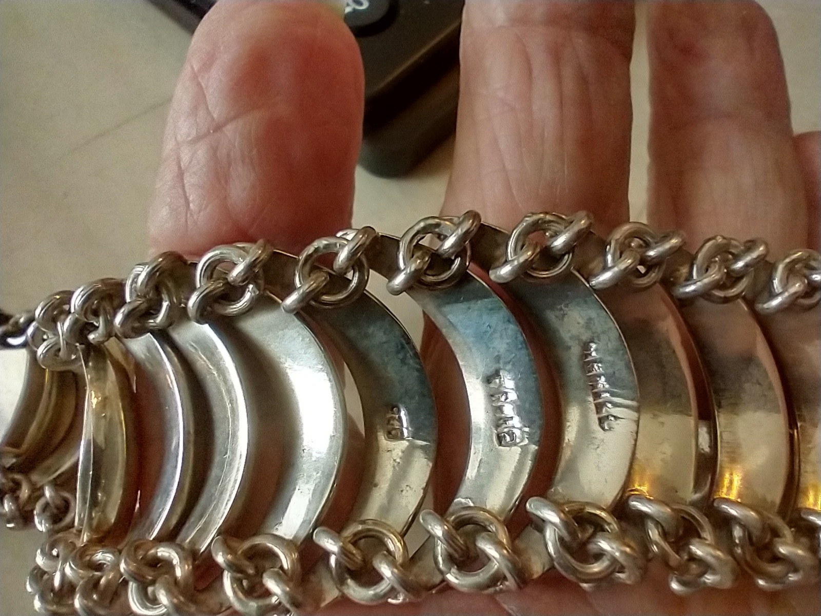 ELEGANT VINTAGE MEXICAN STERLING SILVER SEGMENTED BRACELET w/SAFETY CHAIN HEAVY