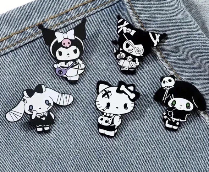5pc Sanrio Gothic Pins Miniso Hello Kitty Kuromi Cinnamoroll My Melody