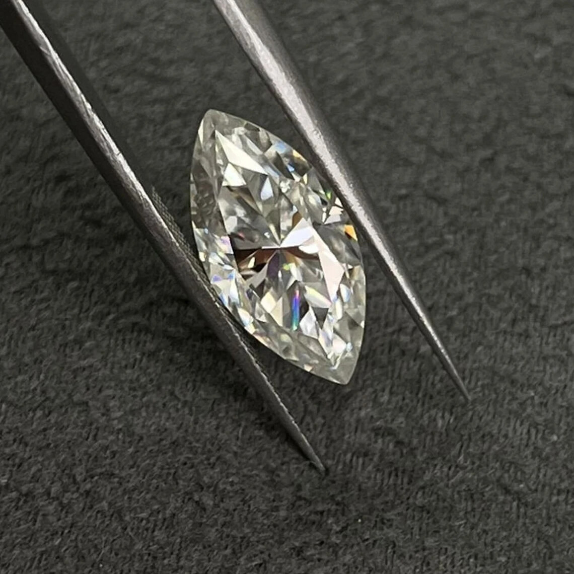 Stunning 1 CT Certified Natural White Diamond – Marquise Cut, VVS1 D Grade H15