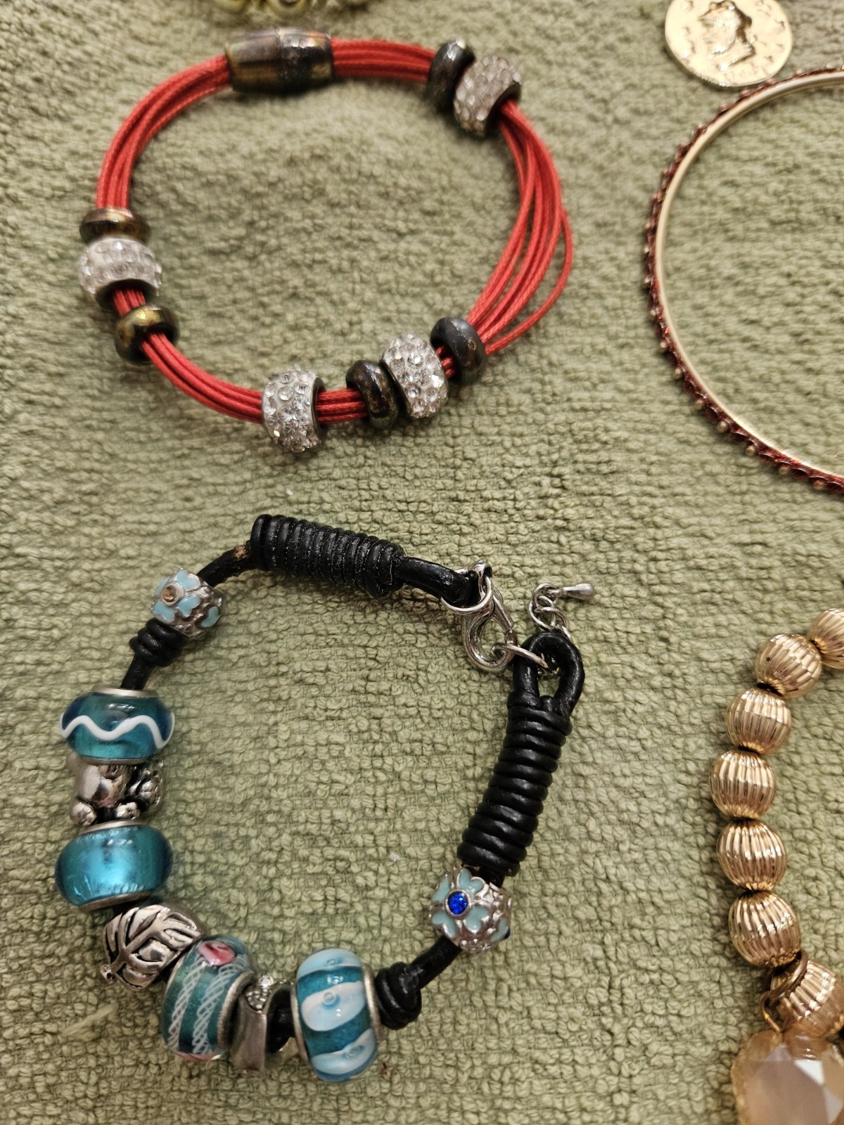 12 Fashionable Bracelets